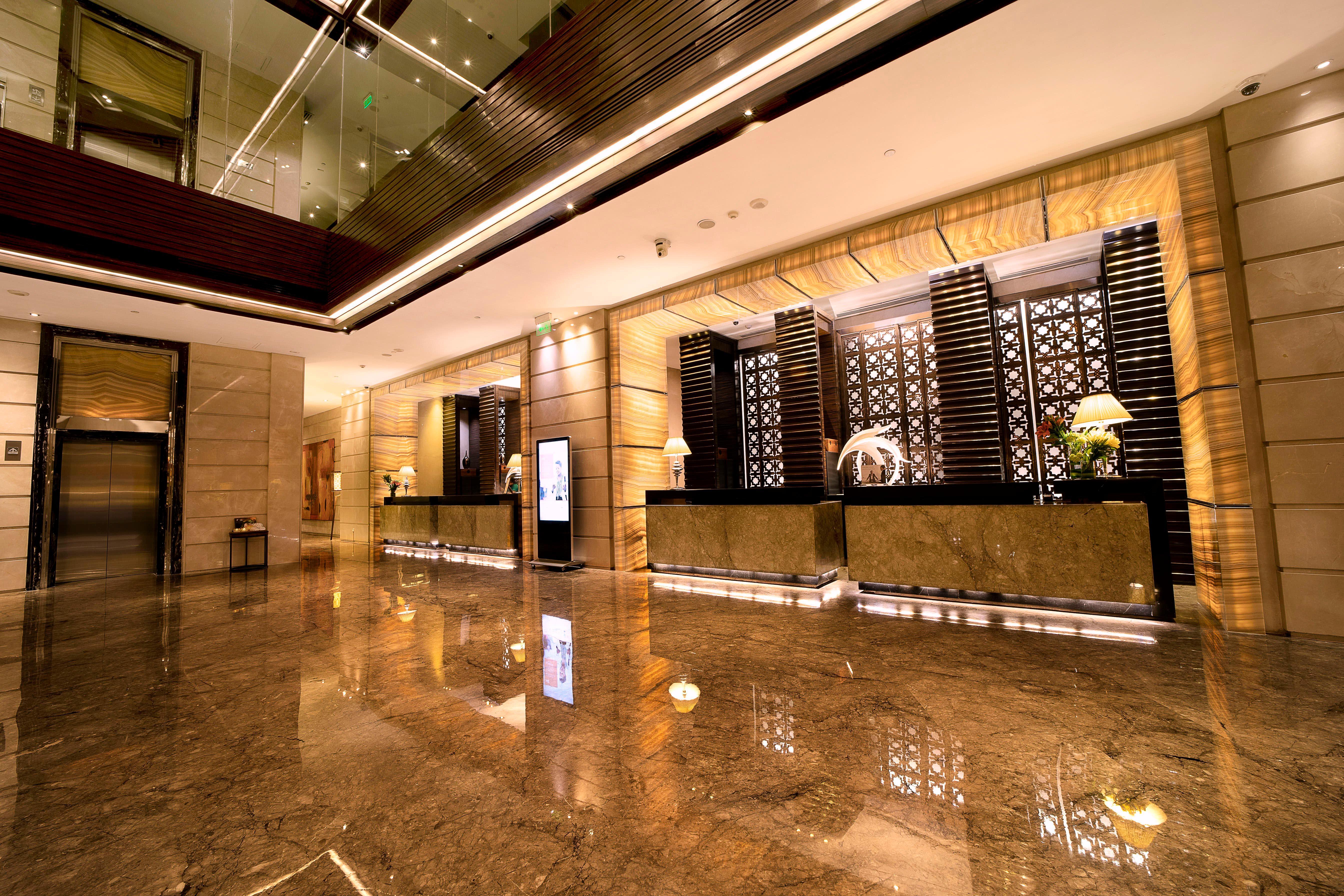 新德里罗希尼皇冠假日酒店 外观 照片
